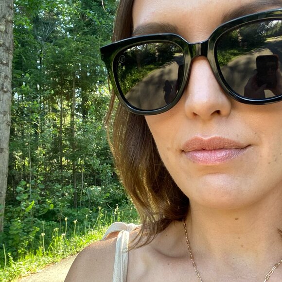 Meet your Posher, Nora - Picture 1 of 1